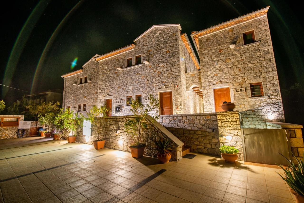Mani Houses Selinitsa Art Koloveas アイオス・ニコラオス エクステリア 写真